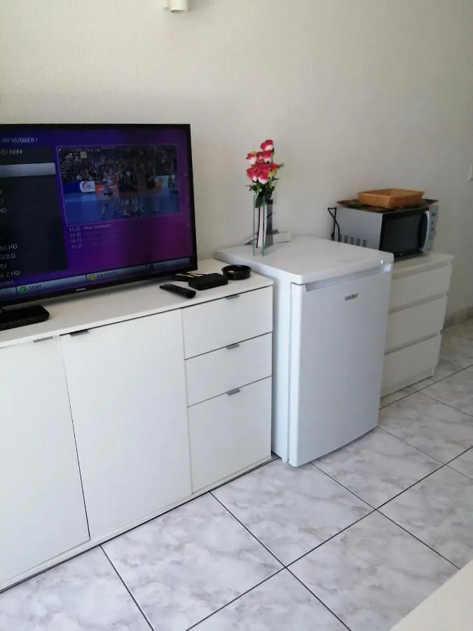 Ferienwohnung CASA EL CHAPARRAL F2 zwembadzicht Costa Del Silencio 0*,  Spanien